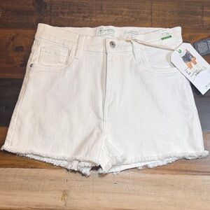RE Generation By Celebrity Beach Babe White Denim Frayed Hem Shorts